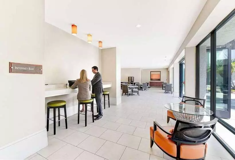 ホテル Hilton Irvine/orange County Airport