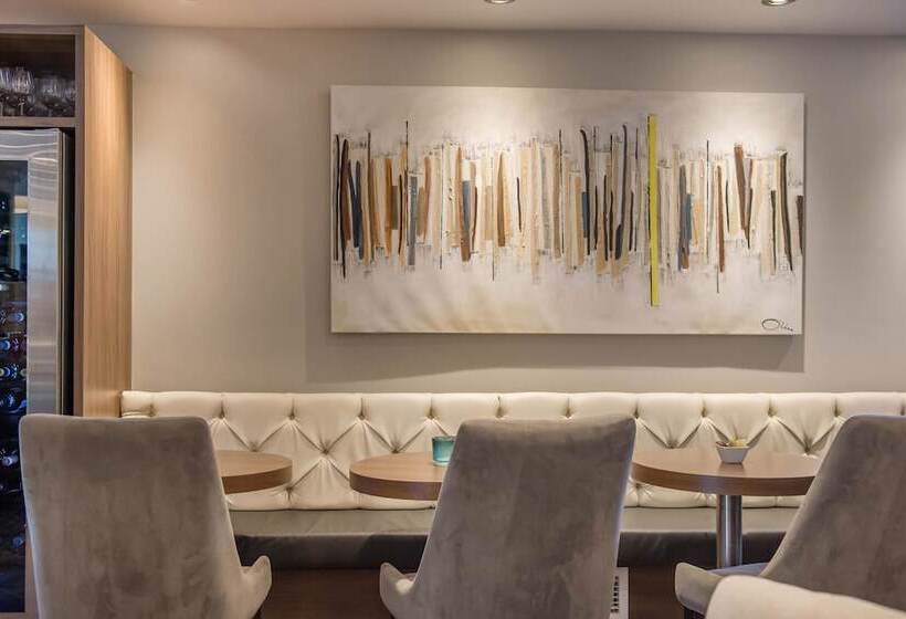 Les Suites Victoria, Ascend Hotel Collection