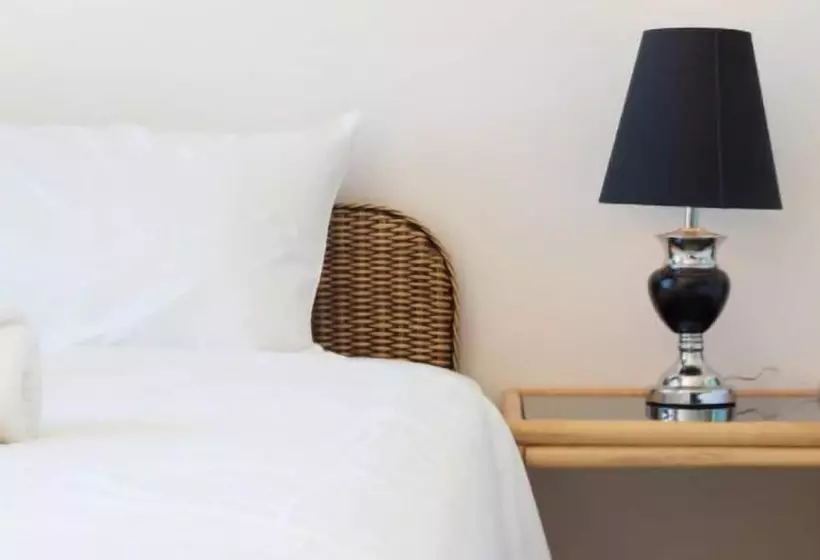 Отель Neuhöfer Am Südpark