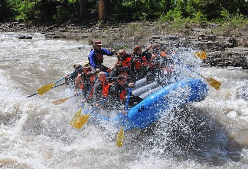 هتل The Lodge At Bronze Buffalo Ranch