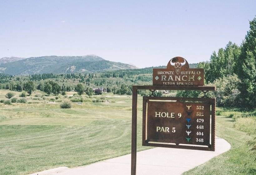 هتل The Lodge At Bronze Buffalo Ranch