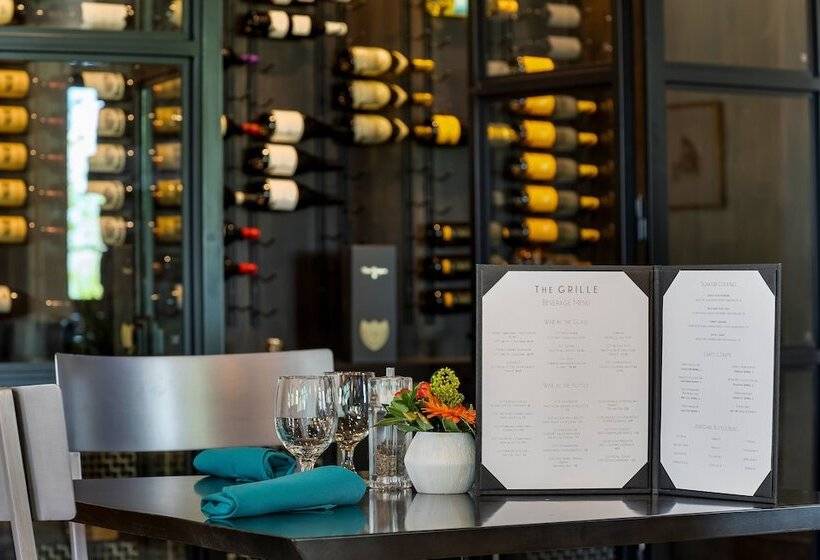 هتل The Lodge At Bronze Buffalo Ranch