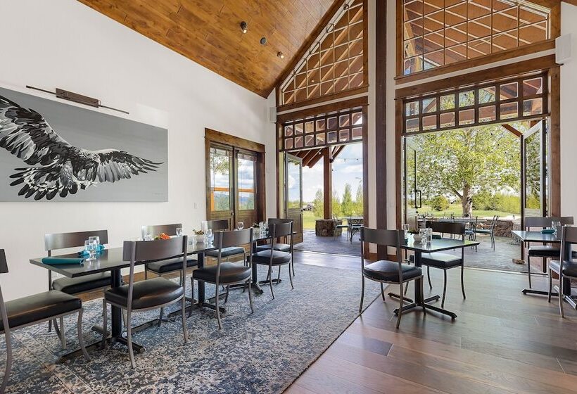 هتل The Lodge At Bronze Buffalo Ranch