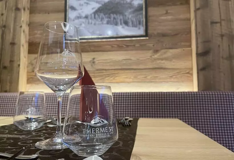 Therme 51° Hotel Physio & Spa