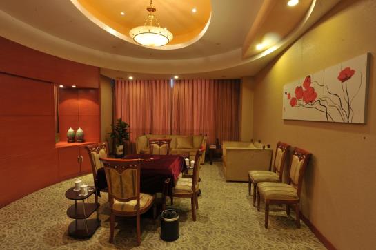 Runyang Huanlong Hotel