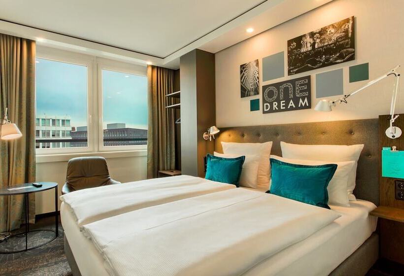 Motel One Munich Campus