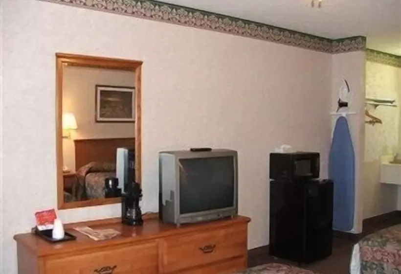 Retkeilymaja Deerfield Inn & Suites