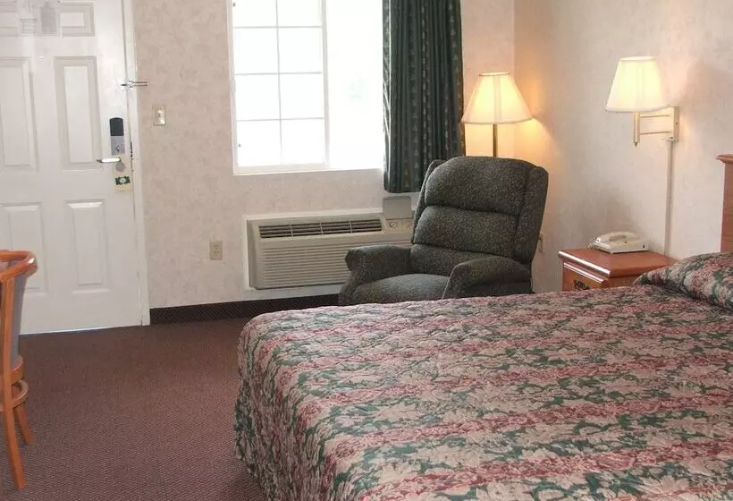 Retkeilymaja Deerfield Inn & Suites