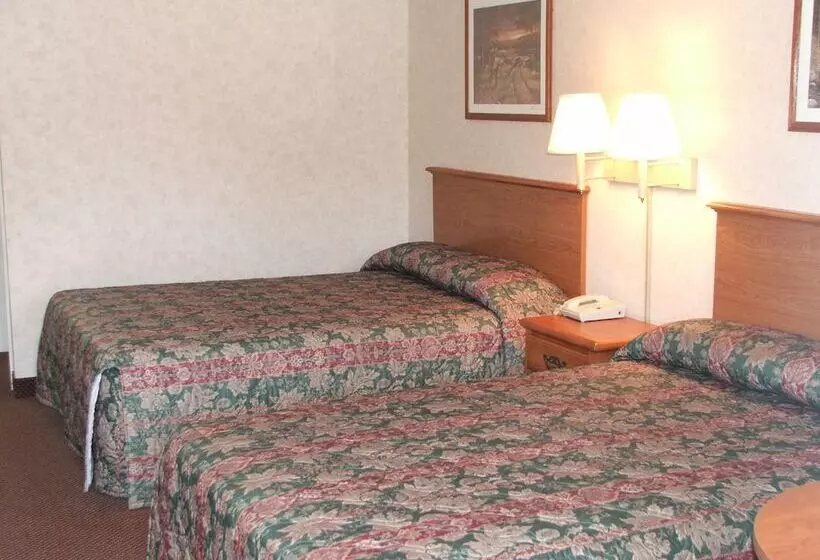 Retkeilymaja Deerfield Inn & Suites