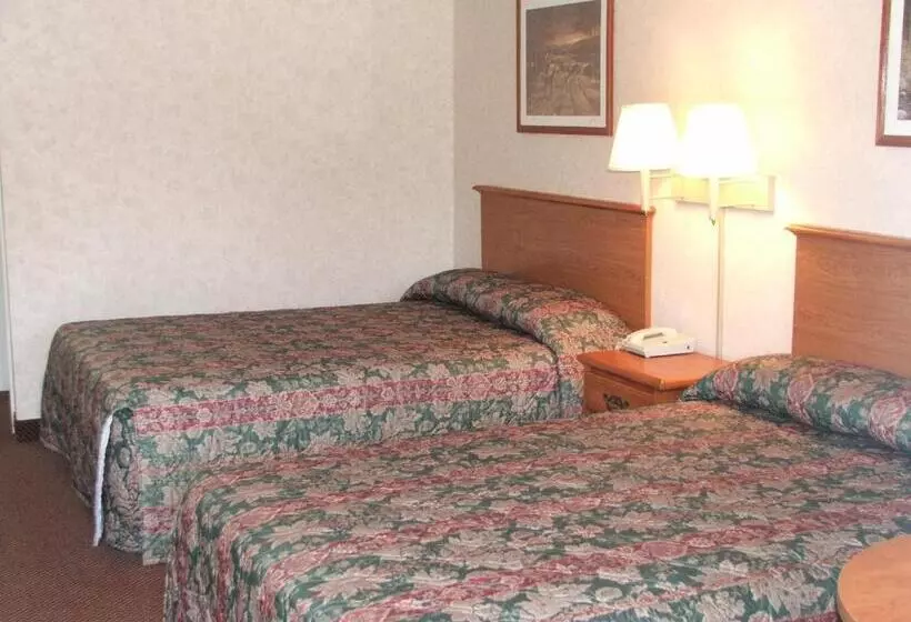 Retkeilymaja Deerfield Inn & Suites