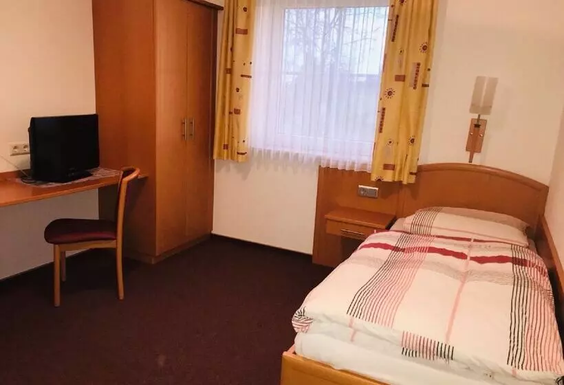 Retkeilymaja Gasthaus Felbermaier