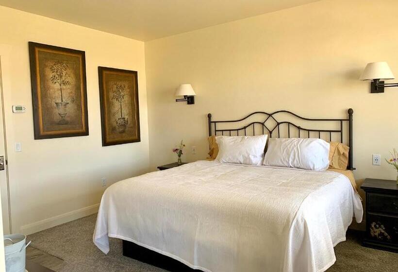 Annie S Place Bed & Breakfast