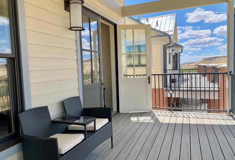 Annie S Place Bed & Breakfast