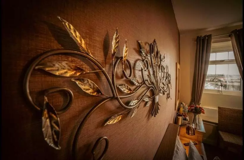 Ensuite Bed And Breakfast Rooms At The Ring Pub