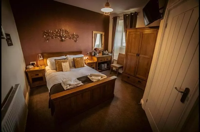 Ensuite Bed And Breakfast Rooms At The Ring Pub