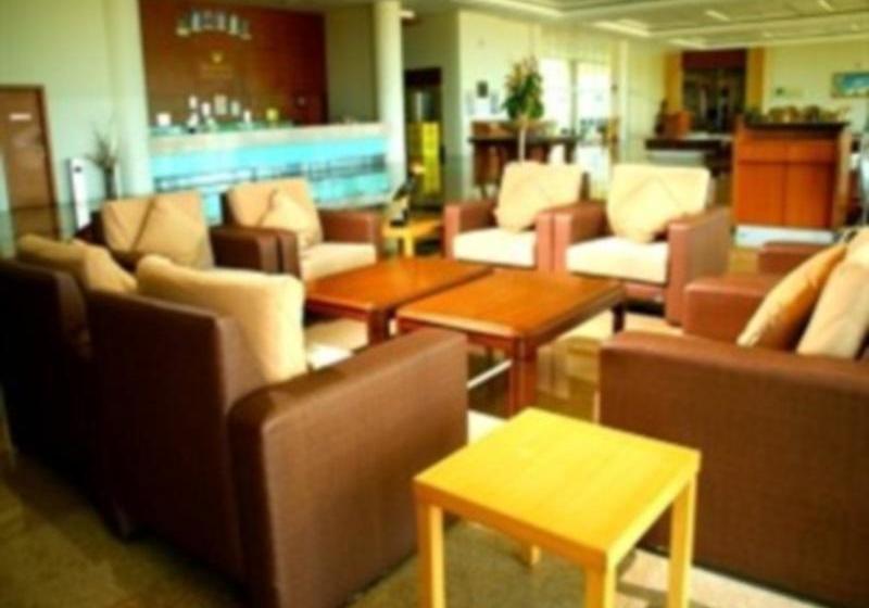 בית מלון כפרי Kingwood Resort Mukah