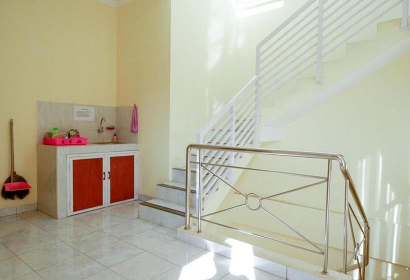 فندق Koolkost Syariah Near Transmart Banyumanik Semarang