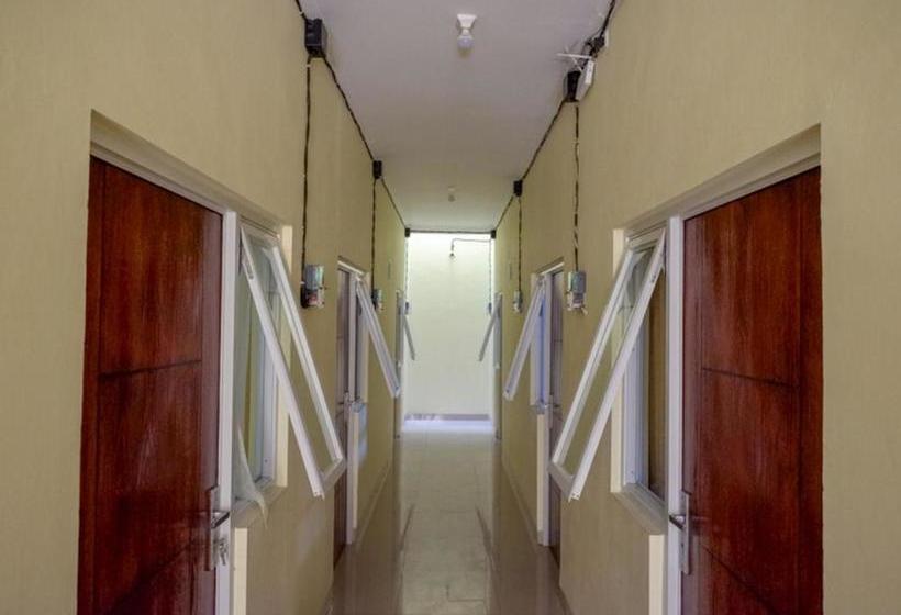 فندق Koolkost Syariah Near Transmart Banyumanik Semarang