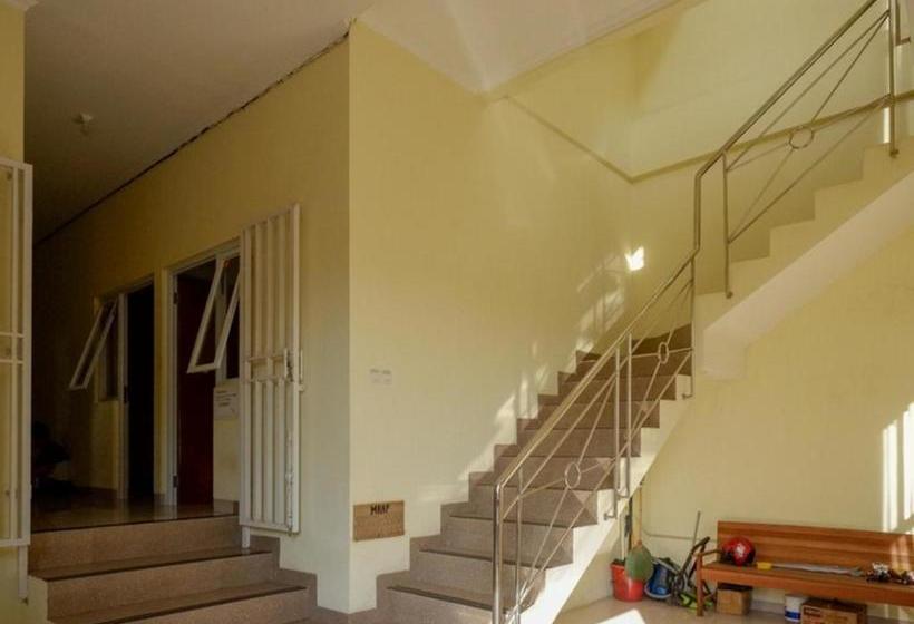 فندق Koolkost Syariah Near Transmart Banyumanik Semarang