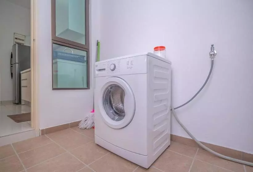 ホテル D  Summit Residence 2bhk @ Yml 0824