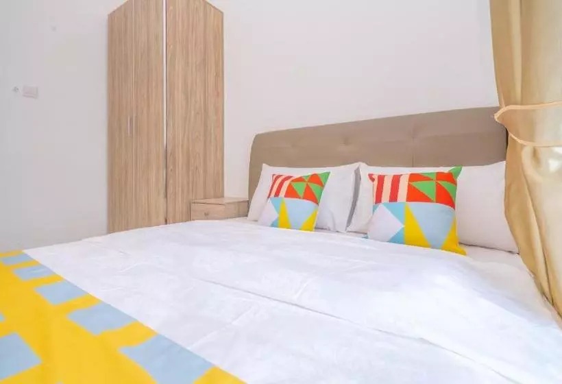 ホテル D  Summit Residence 2bhk @ Yml 0824