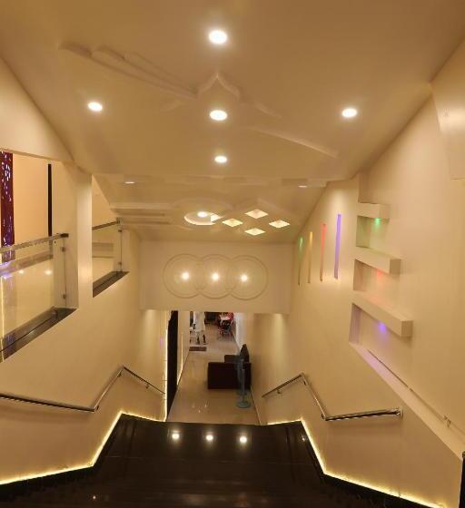 酒店 Shri Siddhivinayak