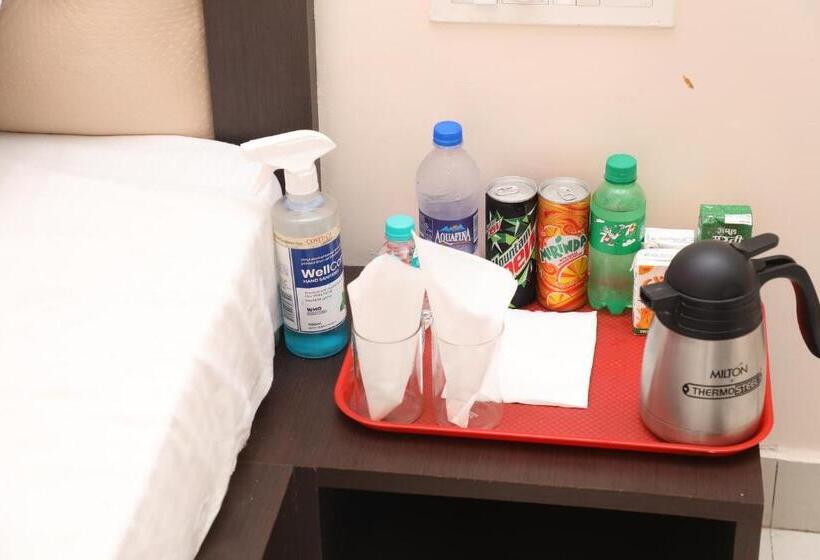 酒店 Shri Siddhivinayak