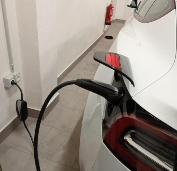 Pensione Larrion Hostal   Ostatua