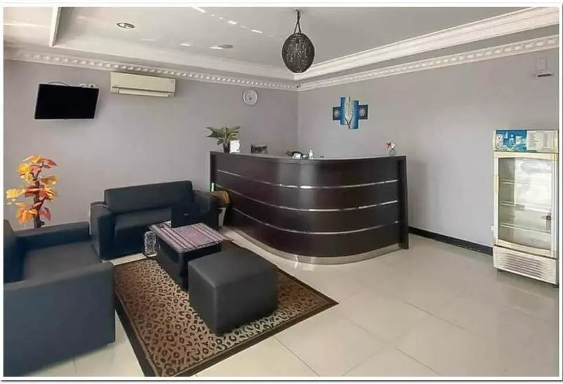 ペンション Losmen Family Syariah Bypass Juanda Mitra Reddoorz