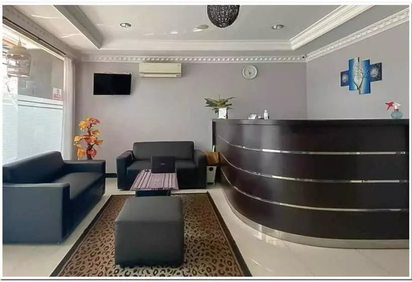 ペンション Losmen Family Syariah Bypass Juanda Mitra Reddoorz