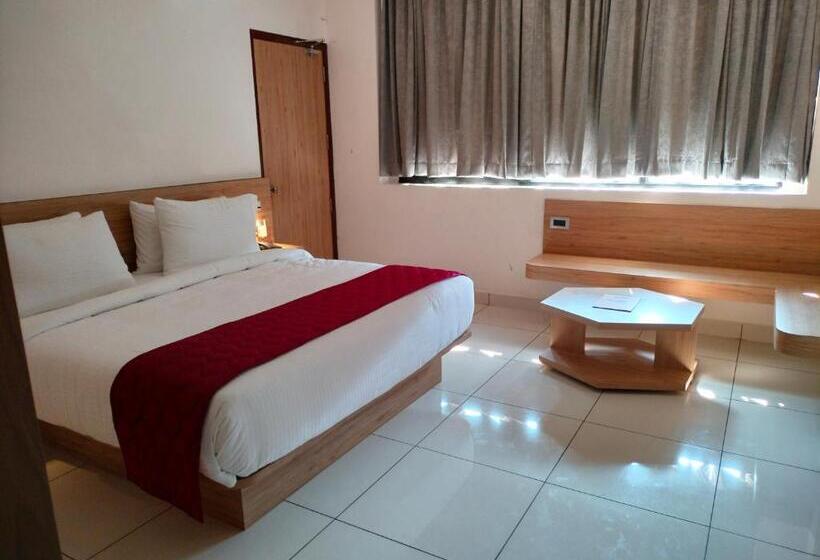 Riviera Beach Resort