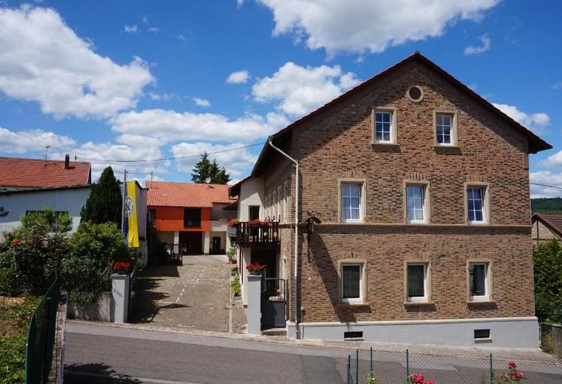 הוסטל Gästehaus Zum Goldberg