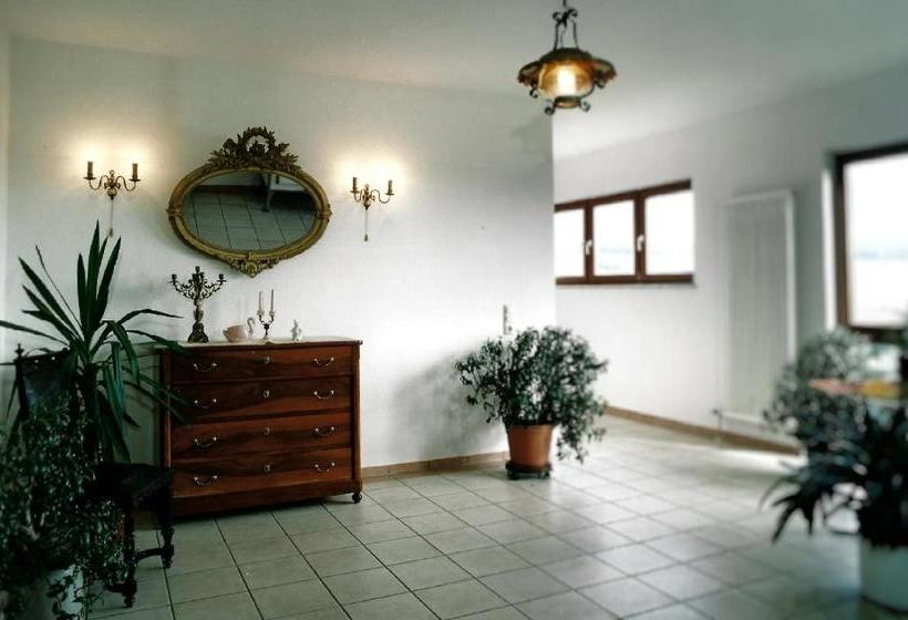 הוסטל Gästehaus Zum Goldberg