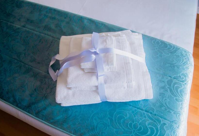 Bed and Breakfast Pedrogao Guesthouse