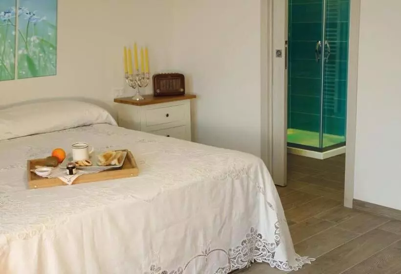 Hotelli Agriturismo Albero Del Miele