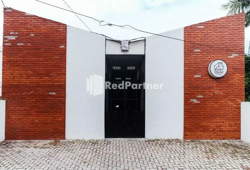 Hotelli Aksara Homestay Syariah Mitra Reddoorz