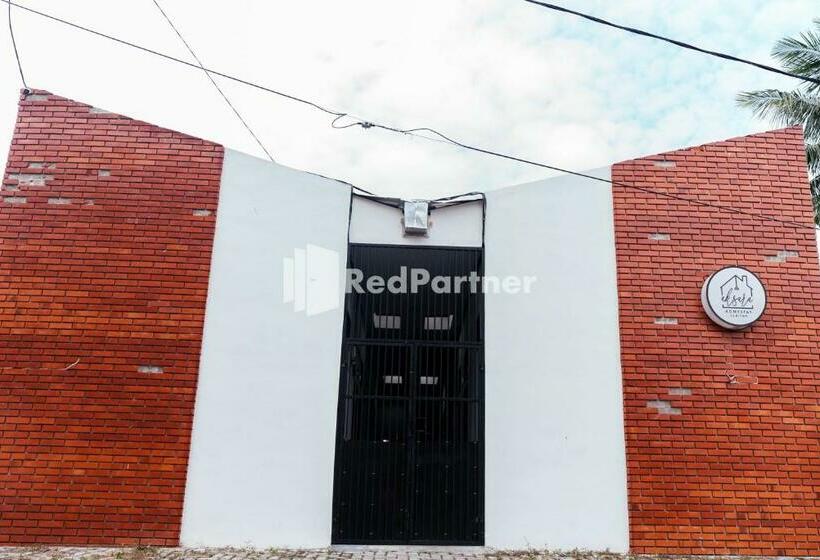 호텔 Aksara Homestay Syariah Mitra Reddoorz