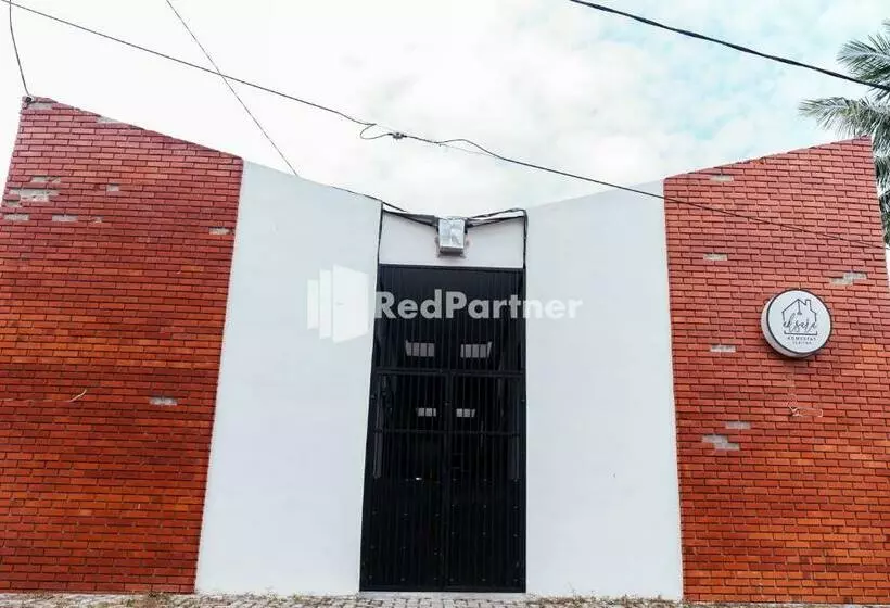 Hotelli Aksara Homestay Syariah Mitra Reddoorz