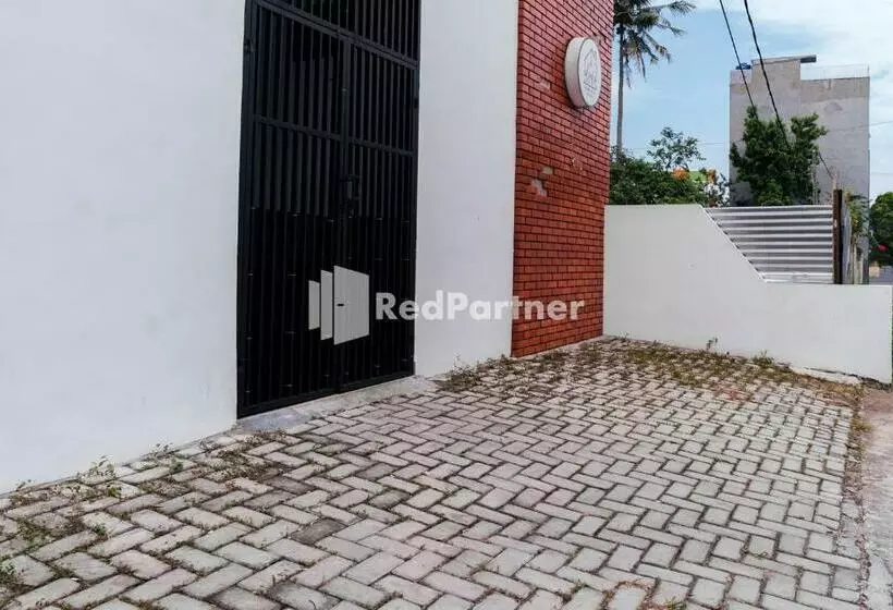 Hotelli Aksara Homestay Syariah Mitra Reddoorz