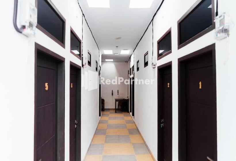 호텔 Aksara Homestay Syariah Mitra Reddoorz