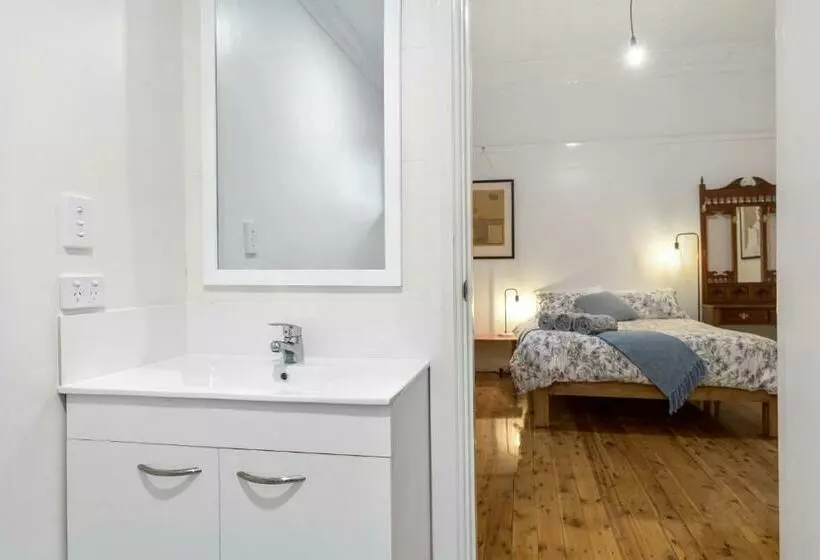 Hotelli Avalon Farm Stay