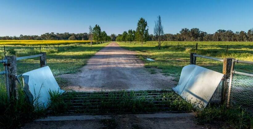 호텔 Avalon Farm Stay