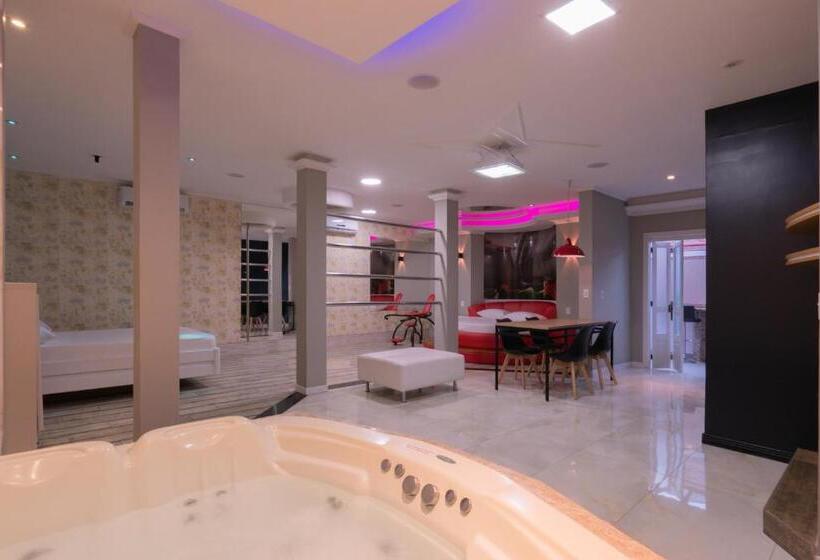 ホテル Drops Vale Dos Sinos