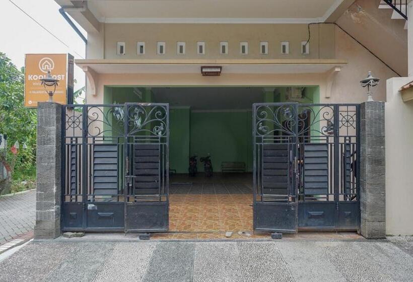 فندق Koolkost @ Majapahit Area Semarang