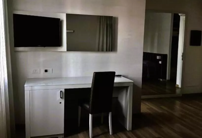 Hotelli Locanda Larotonda