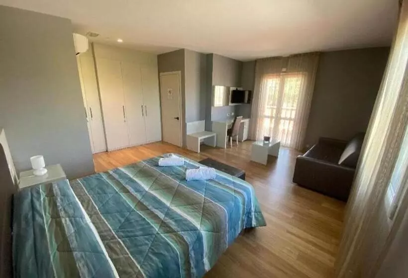 Hotelli Locanda Larotonda