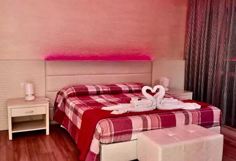 Hotelli Locanda Larotonda