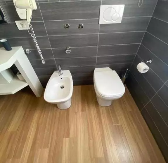 Hotelli Locanda Larotonda