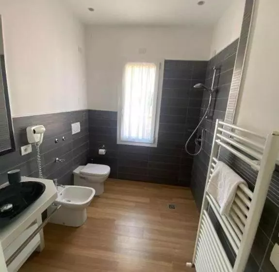 Hotelli Locanda Larotonda