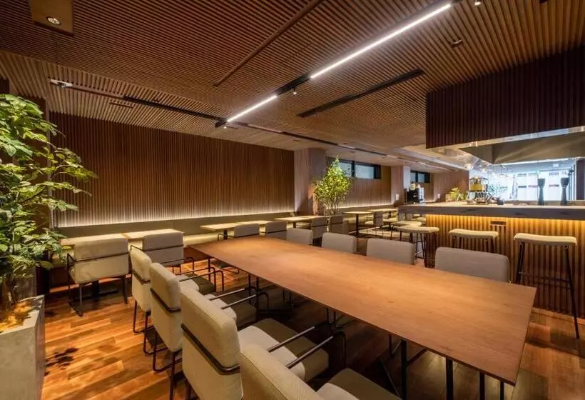 Oriental Express Fukuoka Nakasu Kawabata